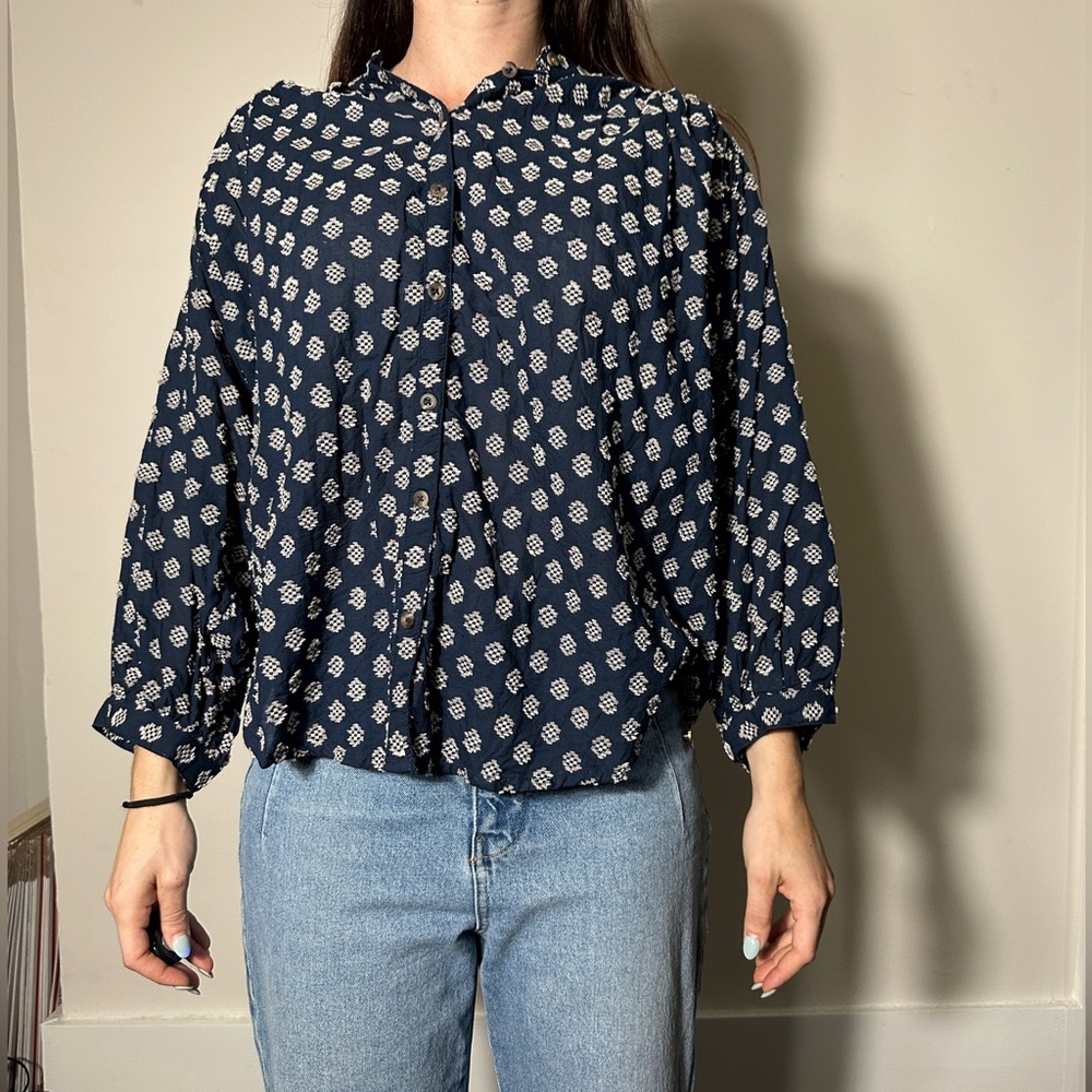 Anthropologie 100% Cotton Boho Blue and White Peasant Blouse Size Medium
